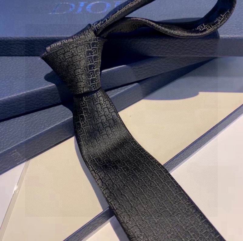 Dior Tie hm (199)